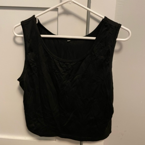 Simple Black Crop Top - Picture 1 of 1